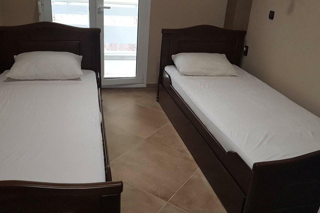 Luxury Apartment On The First Line ! Nea Kallikrateia Buitenkant foto